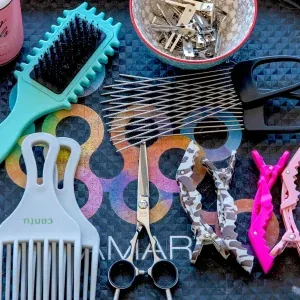 Curl-cutting tools: comb, clips, shears and diffuser brush